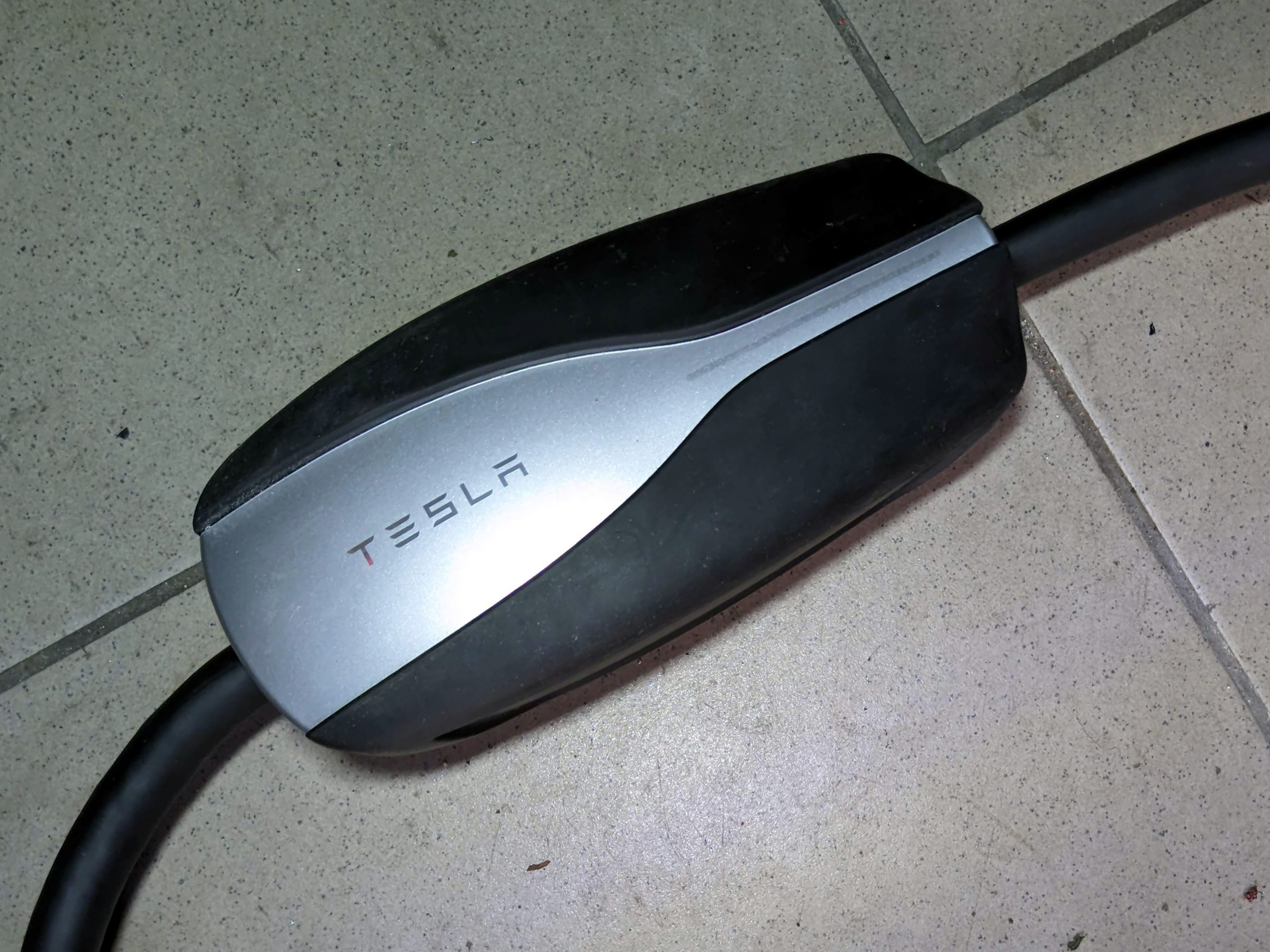 Переходник для зарядного кабеля Tesla Mobile Connector на 16А и 32А