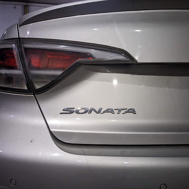 Ремонт электричества сиденья и ручного тормоза Hyundai Sonata Hybrid