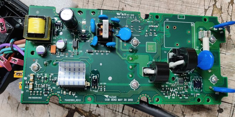 Адаптация зарядного кабеля Mitsubishi PHEV YAZAKI 9482A347 на 230В